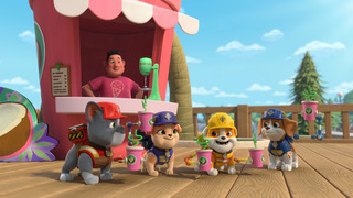 Le stand de smoothies / L'anniversaire surprise de Charlie